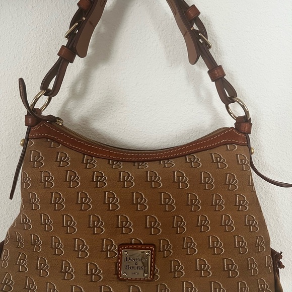 Dooney & Bourke logo Prairie Winds Anniversary bag - Picture 2 of 7